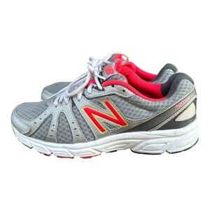 New Balance women’s 450V2 Gray and Neon Pink Athletic running Shoes size 8